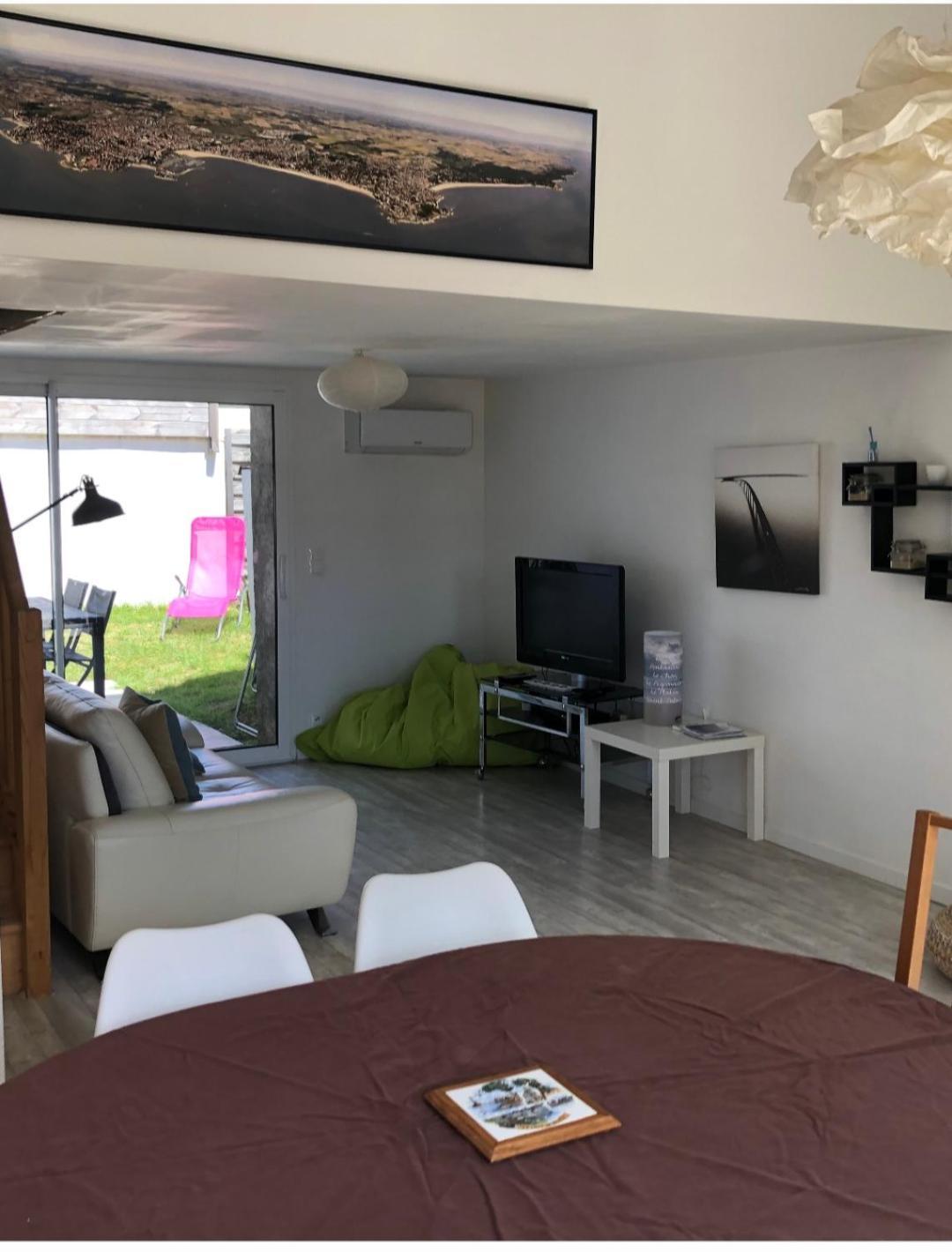 Maison Climatisee Et Au Calme A *